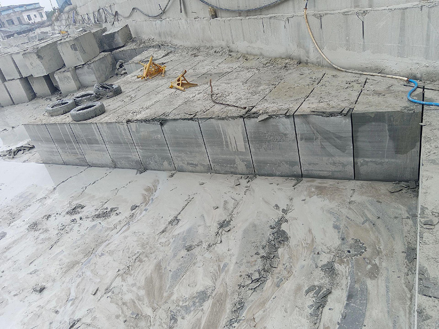 Aplicaci&oacute;n de la m&aacute;quina cortadora de granito.