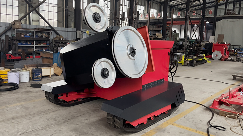 Cantera de sierra de hilo de diamante sobre orugas